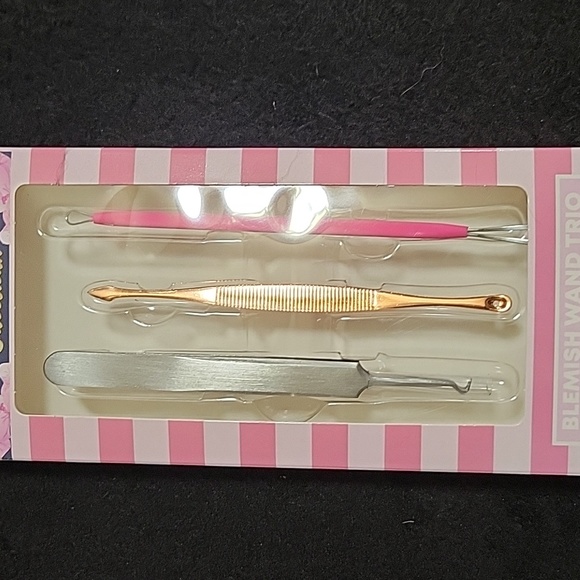 Hula Fallulah Blemish Wand Trio - Picture 2 of 3